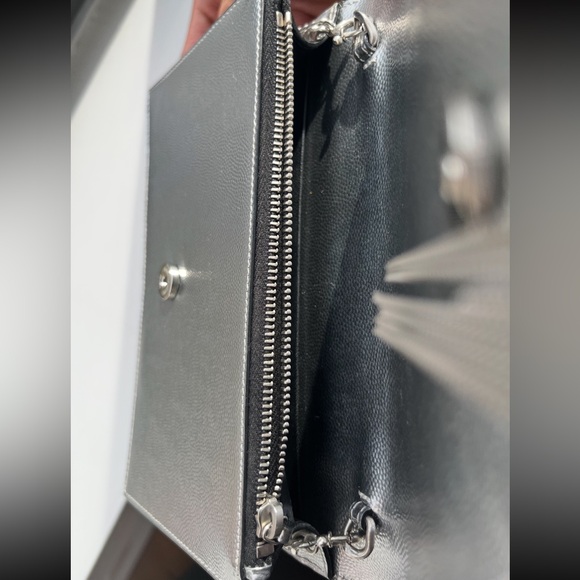 Saint Laurent Silver Leather Kate Clutch - Picture 3 of 4